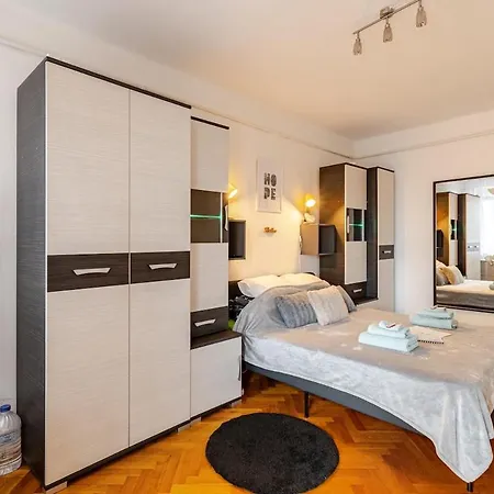 Panorama Apartman Apartment *