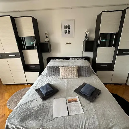 Panorama Apartman Apartment *